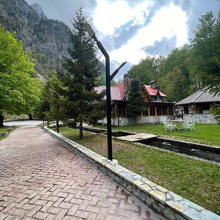 Bujtine-Restorant Rilindja Valbone Hotel Екстериор снимка
