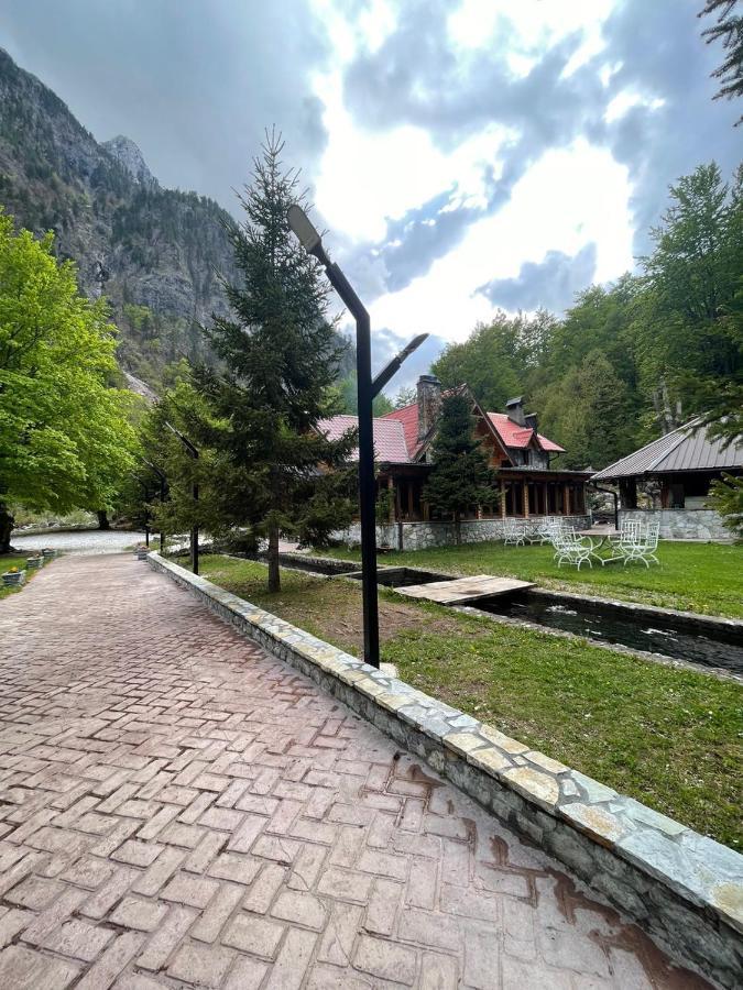 Bujtine-Restorant Rilindja Valbone Hotel Екстериор снимка