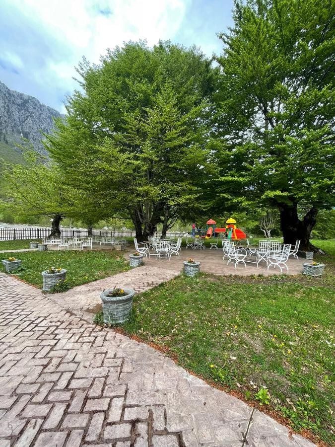 Bujtine-Restorant Rilindja Valbone Hotel Екстериор снимка